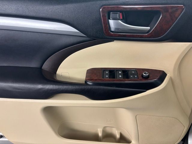 2016 Toyota Highlander XLE V6