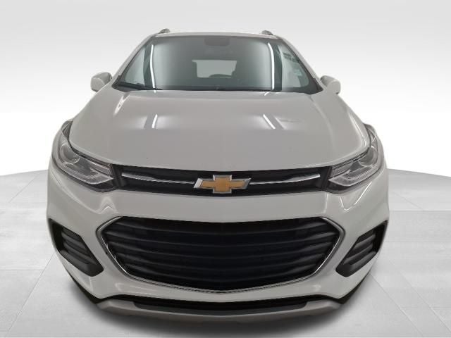 2021 Chevrolet Trax LT — photo 2