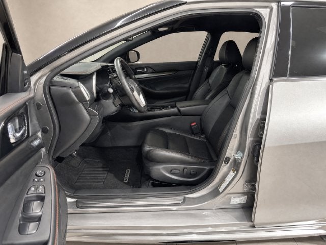2023 Nissan Maxima SR