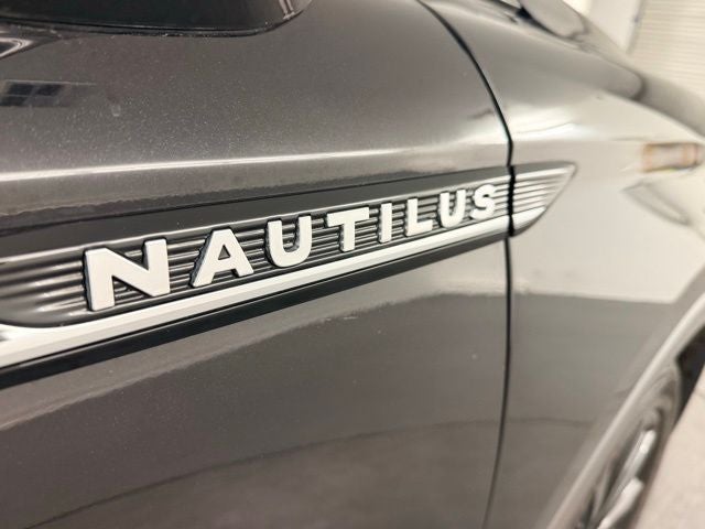 2021 Lincoln Nautilus Reserve