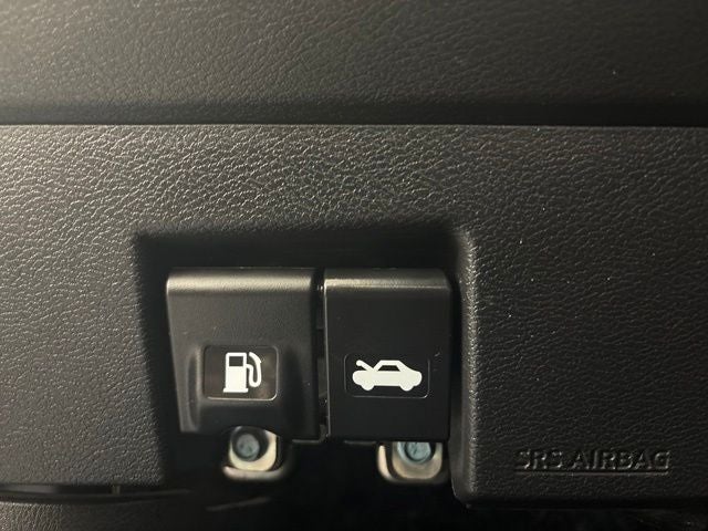 2023 Nissan Versa 1.6 SV