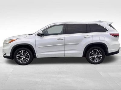 2016 Toyota Highlander XLE V6