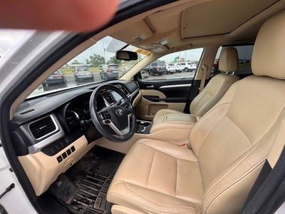 2016 Toyota Highlander XLE V6