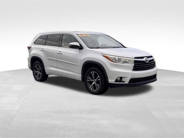 2016 Toyota Highlander XLE V6