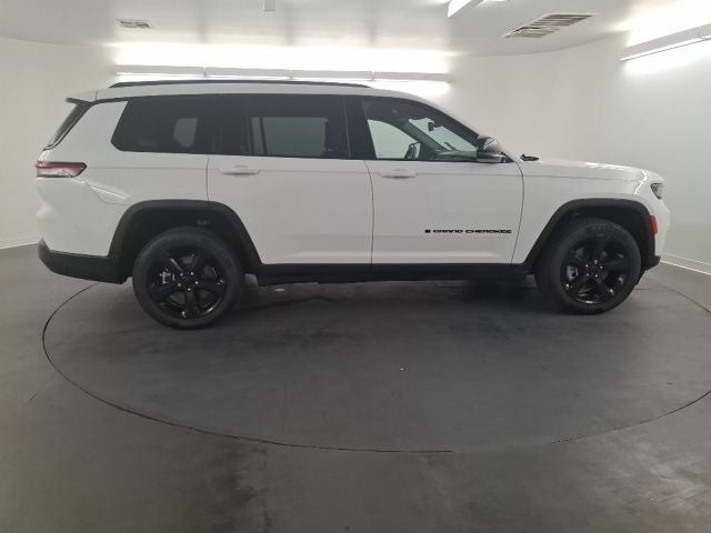 2022 Jeep Grand Cherokee L Altitude — photo 8
