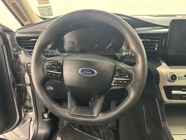 2021 Ford Explorer Base