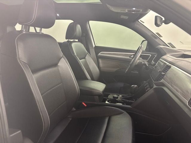 2022 Volkswagen Atlas Cross Sport 2.0T SE w/Technology