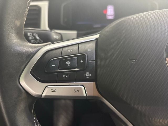 2022 Volkswagen Atlas Cross Sport 2.0T SE w/Technology