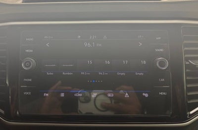 2022 Volkswagen Atlas Cross Sport 2.0T SE w/Technology