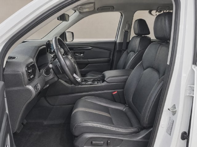 2025 Honda Pilot EX-L - Photo 11