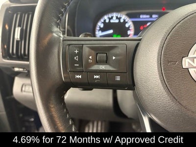 2025 Nissan Pathfinder SV