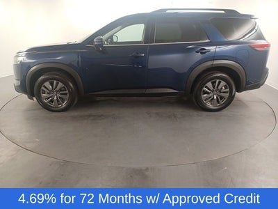 2024 Nissan Pathfinder SV