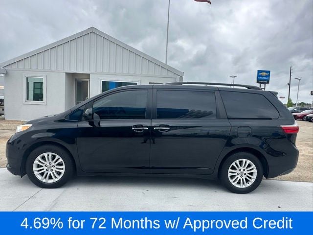 2017 Toyota Sienna XLE