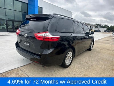 2017 Toyota Sienna XLE